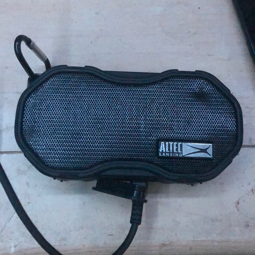 Black BabyBoom XL speaker (used)